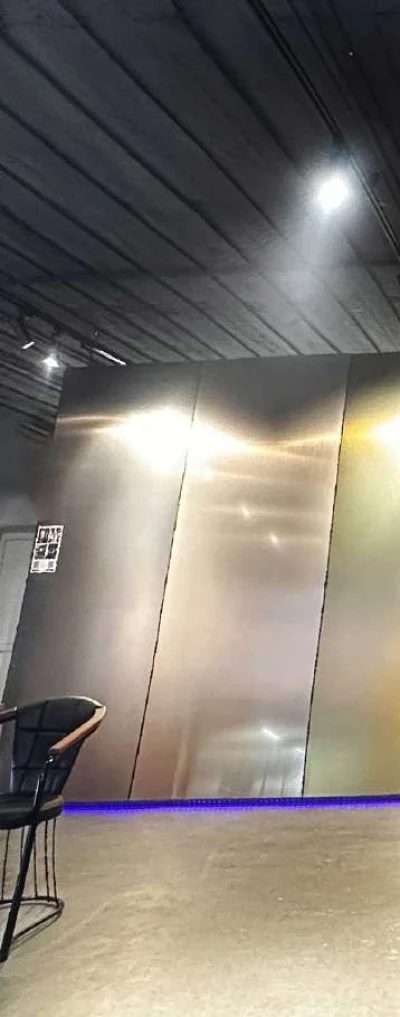 Серое зеркало