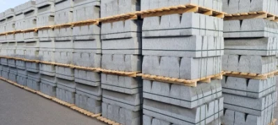 Бортовой камень БР 100.30.15 (дорожный бордюр)